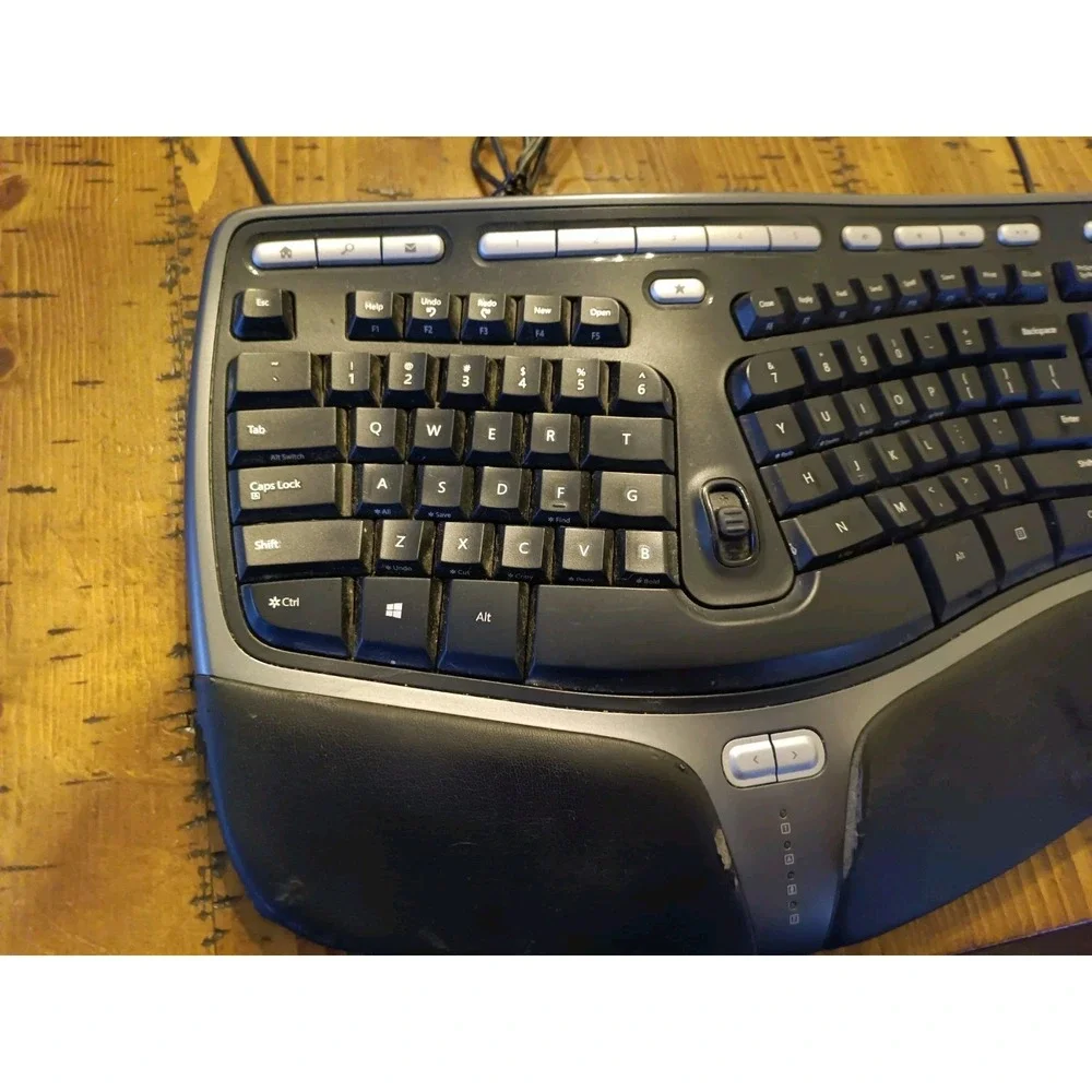 Microsoft Natural Ergonomic Keyboard 4000 v1.0 KU-0462 USB Wired